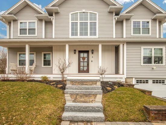 6 Lucille Dr, Tewksbury, MA